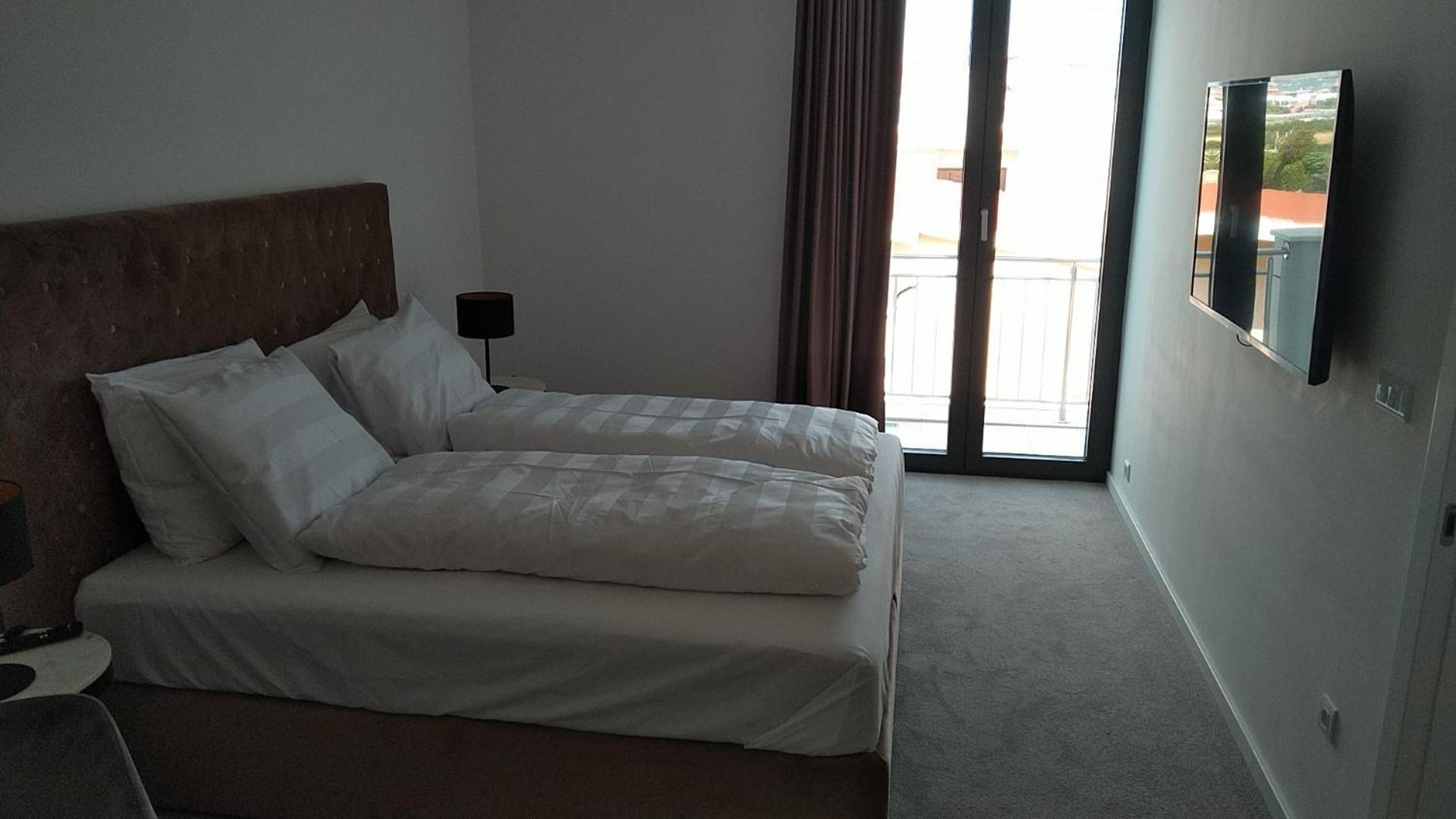 Hotel Oscar Каштела Экстерьер фото