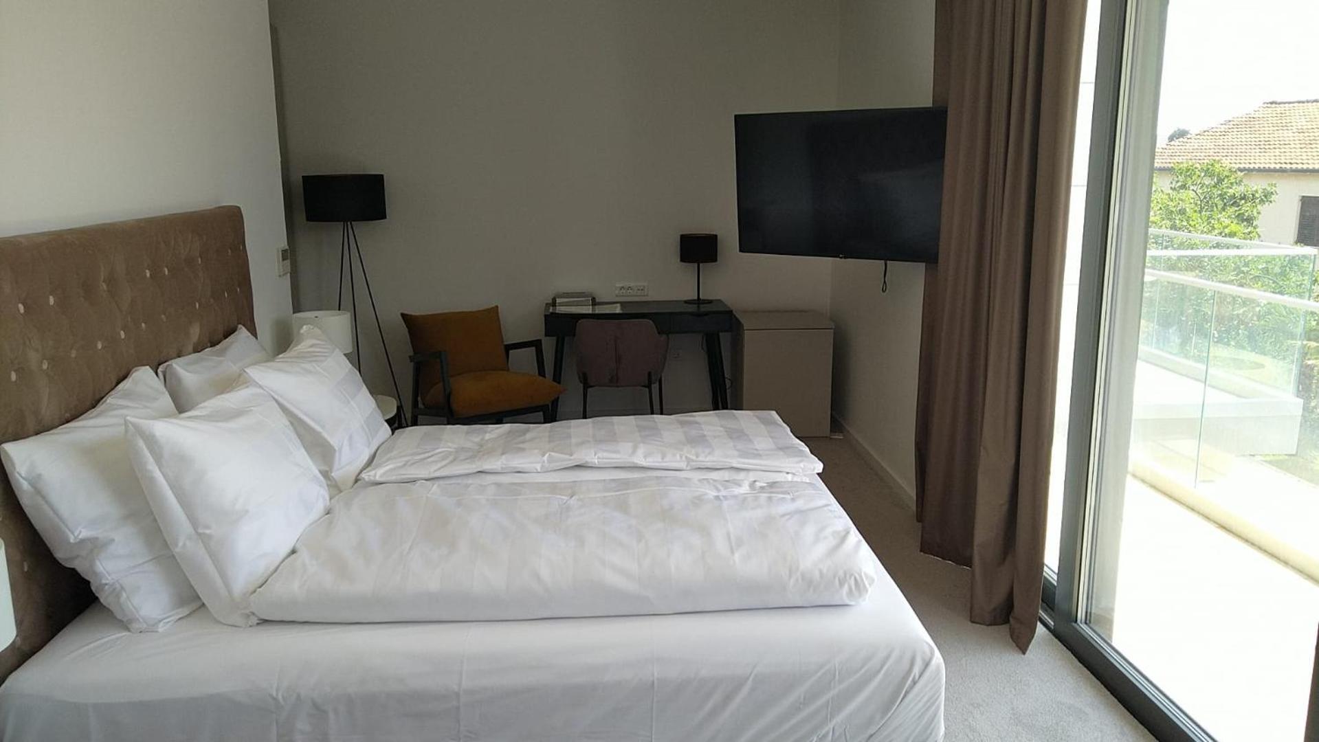 Hotel Oscar Каштела Экстерьер фото